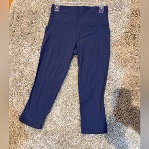 Athleta women’s Capri Leggings Sz Medium